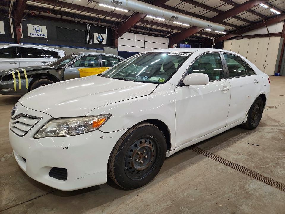2011 Toyota Camry le