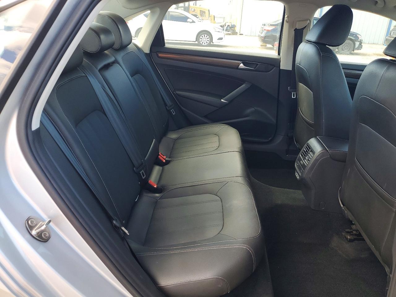 2020 Volkswagen Passat sel