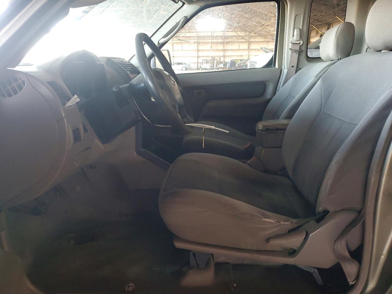 2002 Nissan Frontier Standard