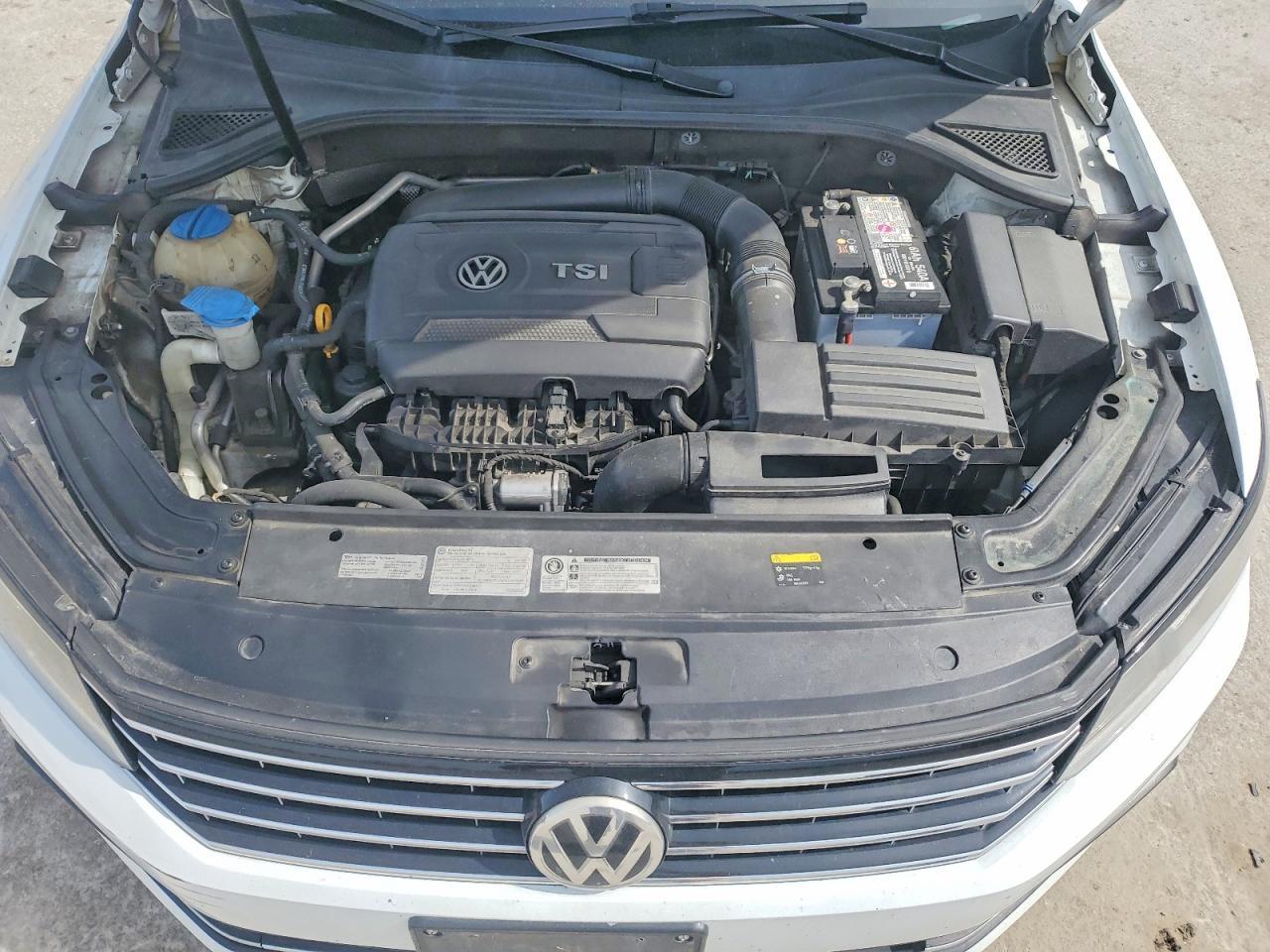 2016 Volkswagen Passat se