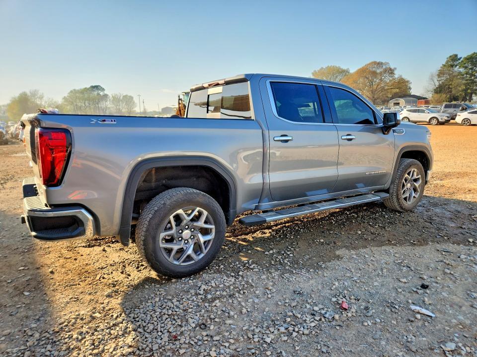 2025 GMC Sierra K1500 SLT