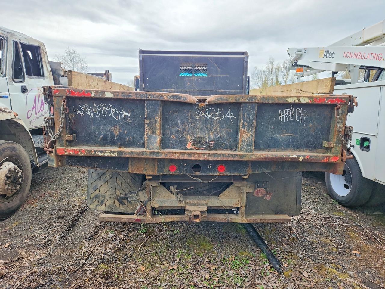 2003 Chevrolet C4500 C4C0-Dump Truck