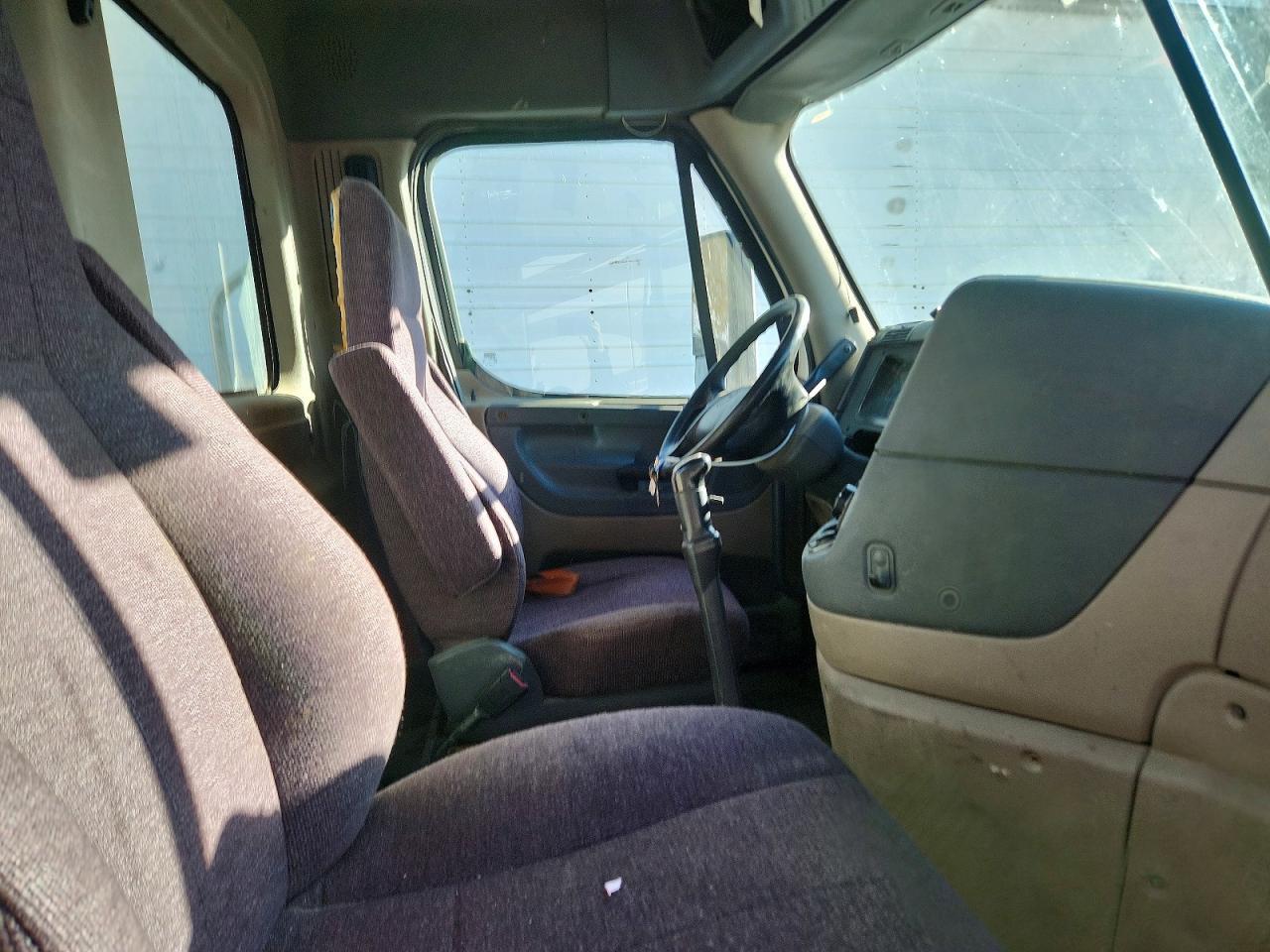 2016 Freigliner 2016 Freightliner Cascadia 125 Semi Truck