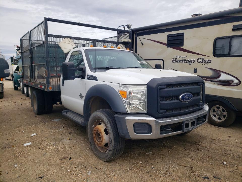 2015 Ford F550 Super Duty Flatbed Truck