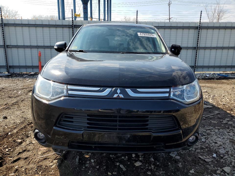 2014 Mitsubishi Outlander se