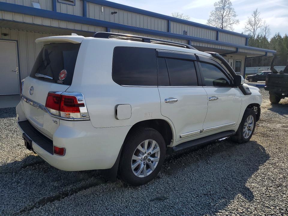 2016 Toyota Land Cruiser Base