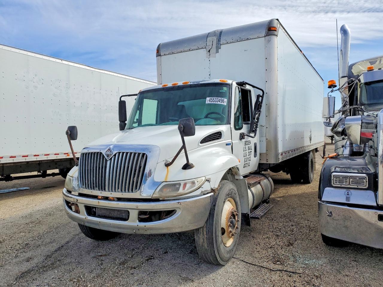 2010 International 4300 BOX Truck