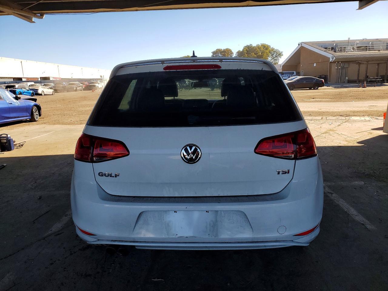 2015 Volkswagen Golf