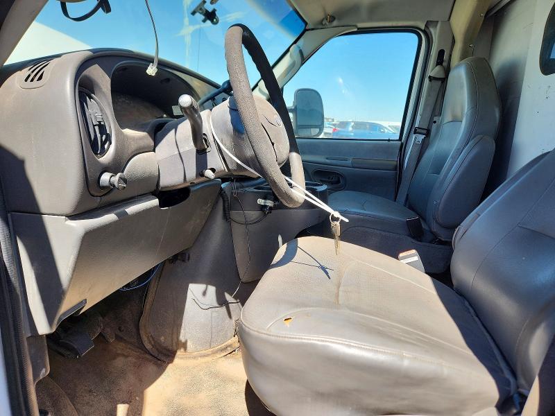 2007 Ford Econoline E350 Super Duty Cutaway Van