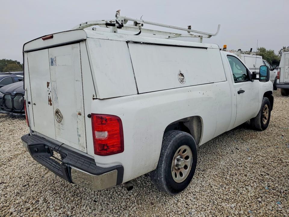 2013 Chev 1500 4X2 / Pickup