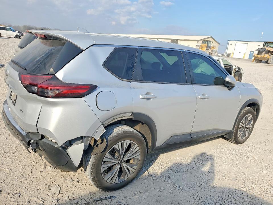 2022 Nissan Rogue sv
