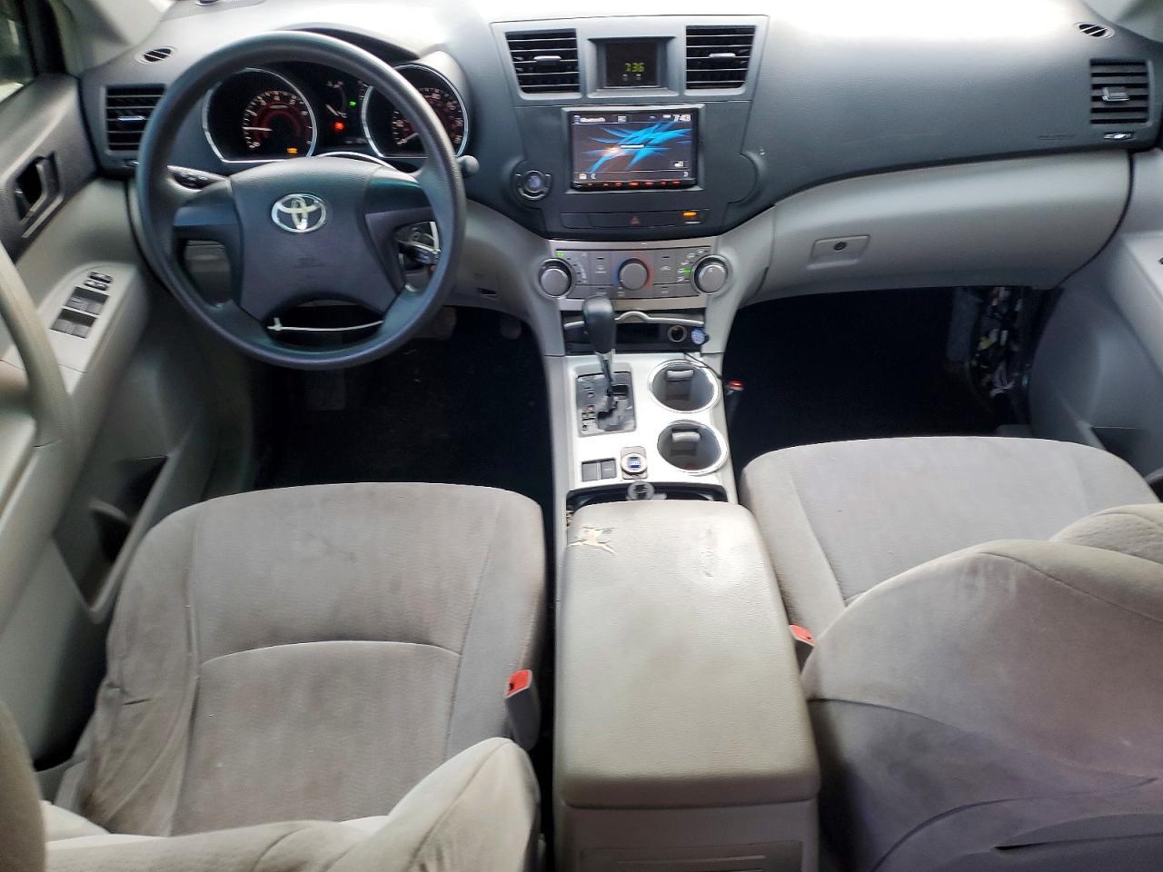 2011 Toyota Highlander Base