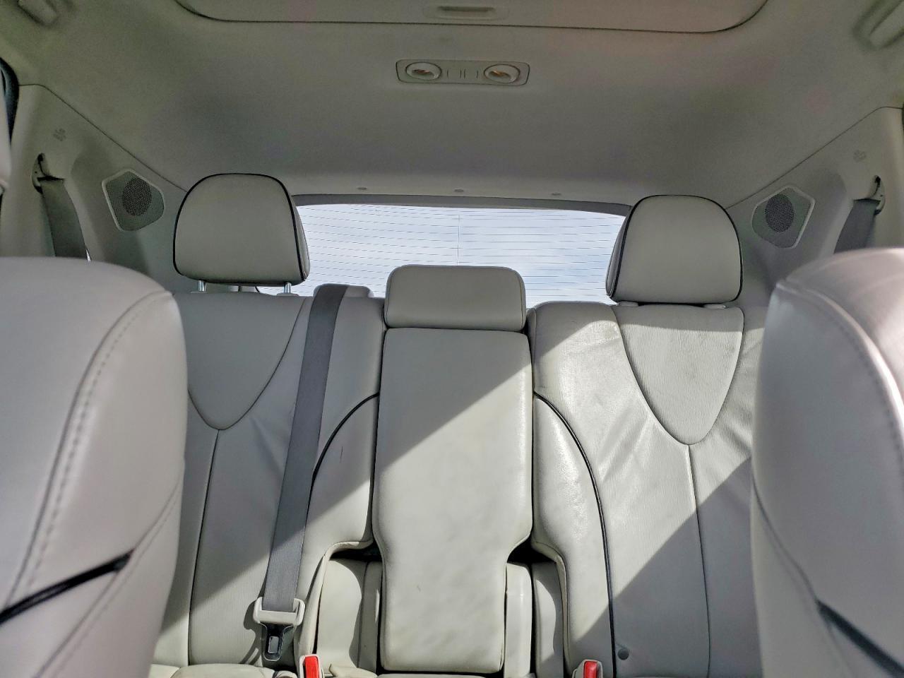 2010 Toyota Venza awd V6