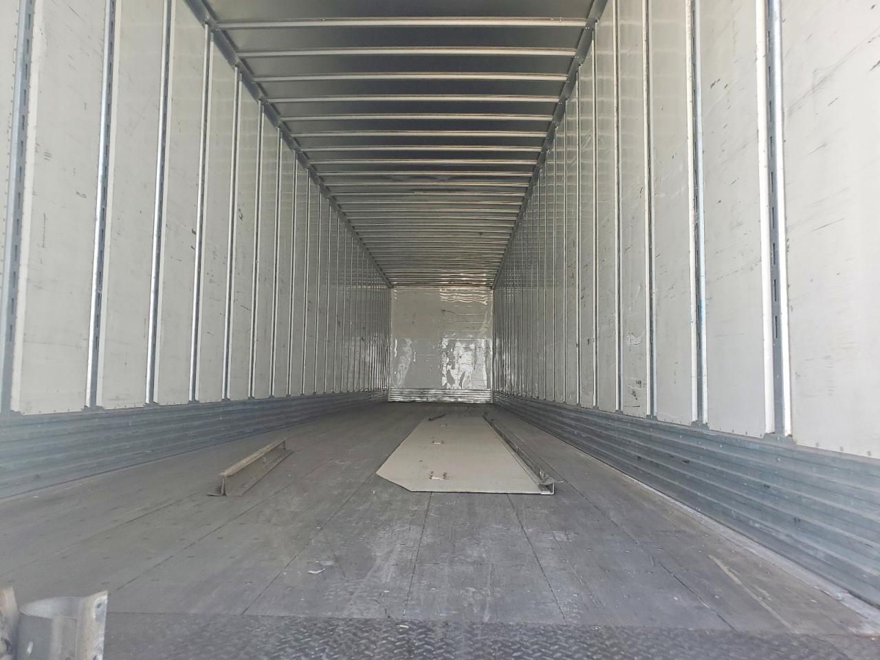 2017 Utility VS2DX DRY Van Trailer