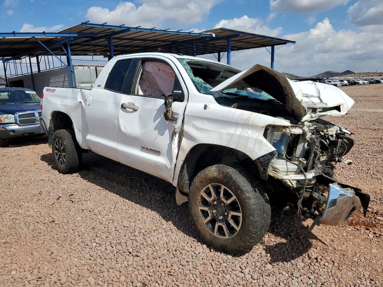 2016 Toyota Tundra SR5