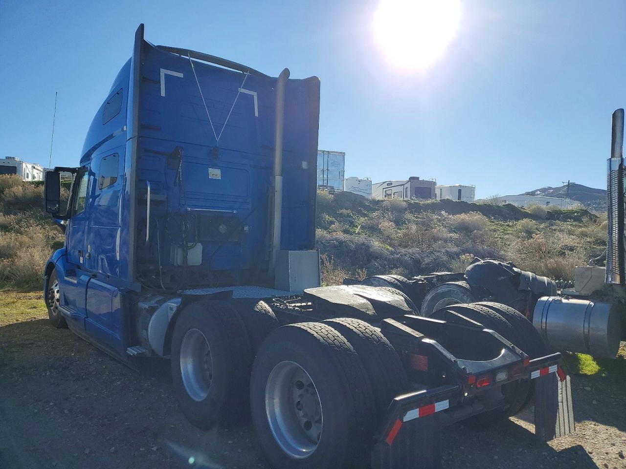 2021 Volvo VNL Semi Truck