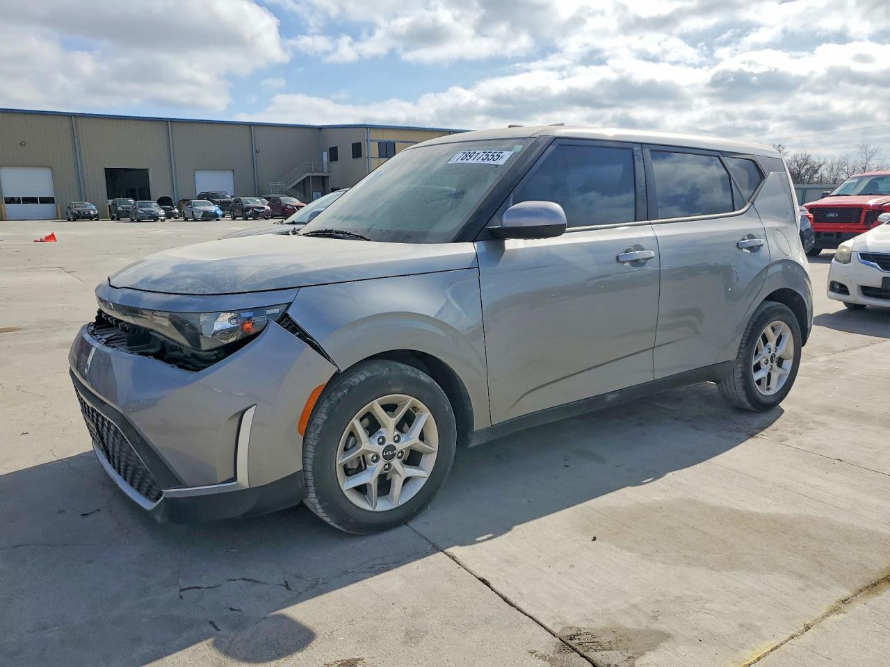 2023 KIA Soul lx