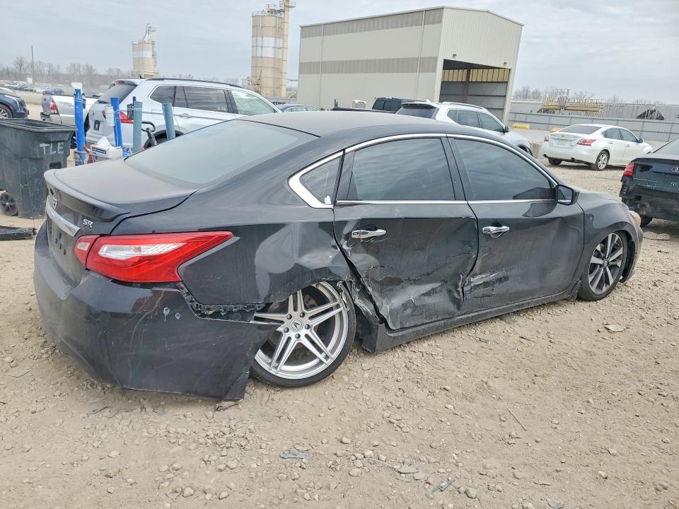 2016 Nissan Altima 2.5 sr