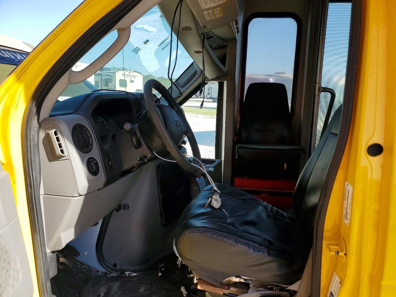 2018 Ford E450 Transit Bus