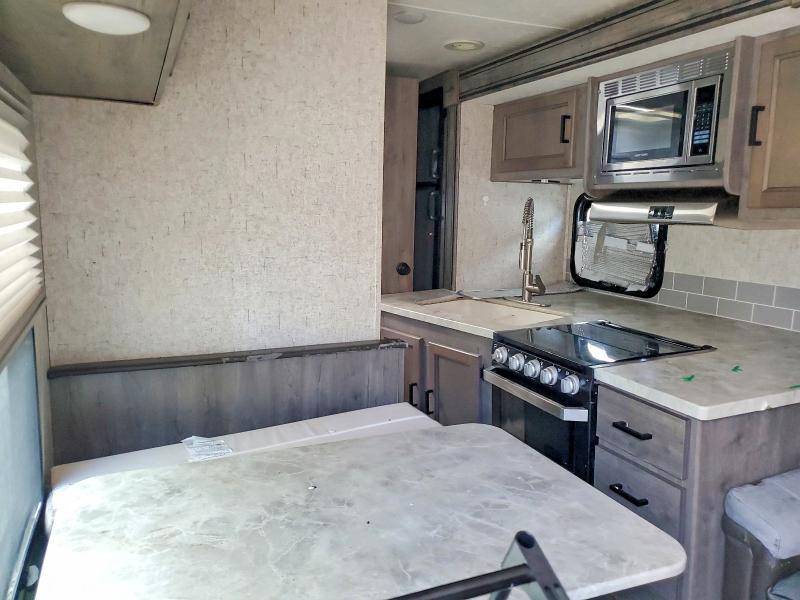 2020 Foresriver 2020 Forest River Coachmen Apex Camper