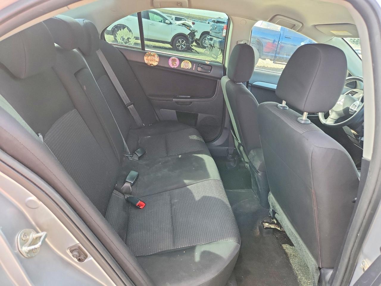 2011 Mitsubishi Lancer es