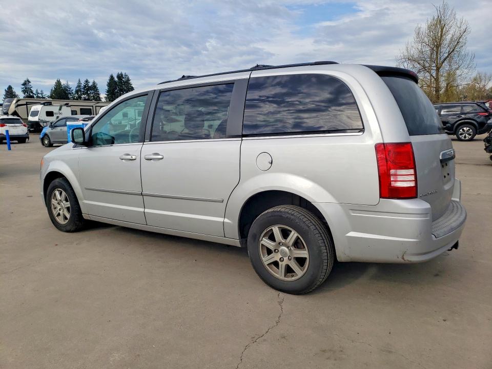 2010 Chrysler Town & Country Touring