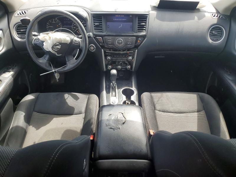 2018 Nissan Pathfinder sv