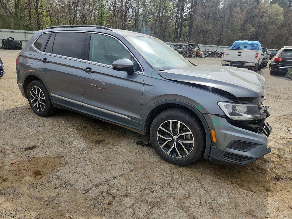2021 Volkswagen Tiguan se