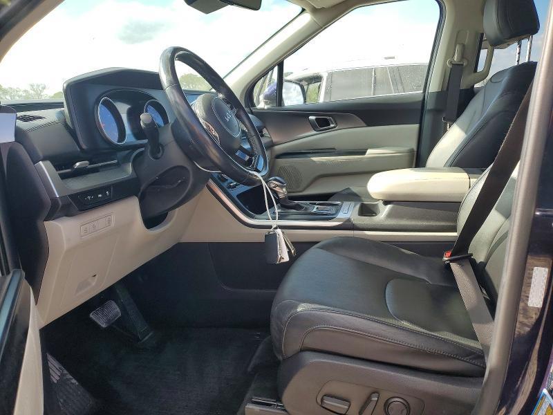 2022 KIA Carnival lx
