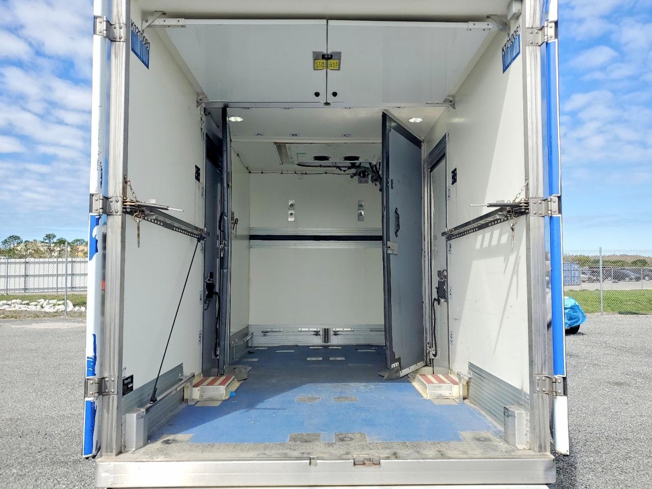 2020 Ford Transit Delivery Truck