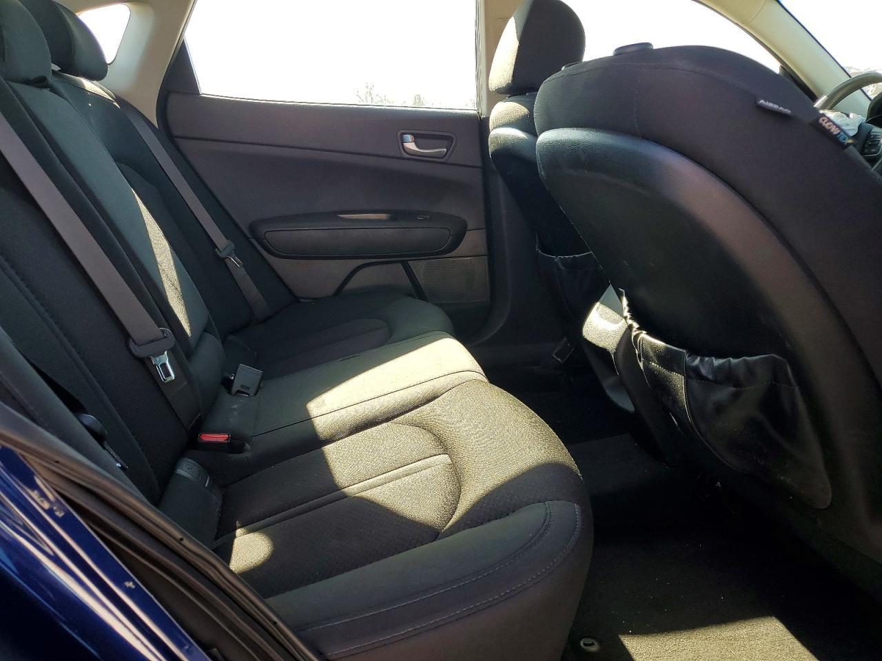 2017 KIA Optima lx