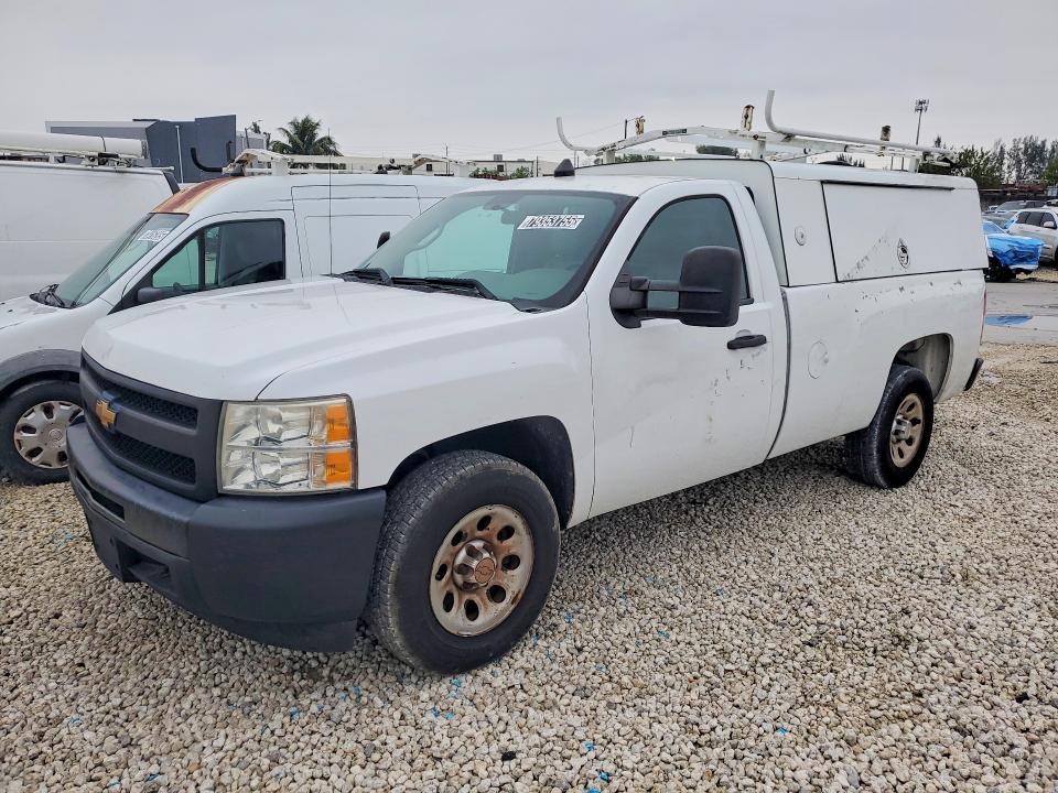 2013 Chev 1500 4X2 / Pickup