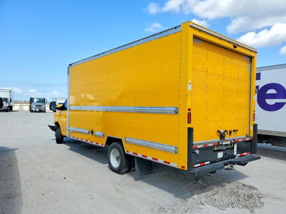 2022 GMC Savana BOX Truck