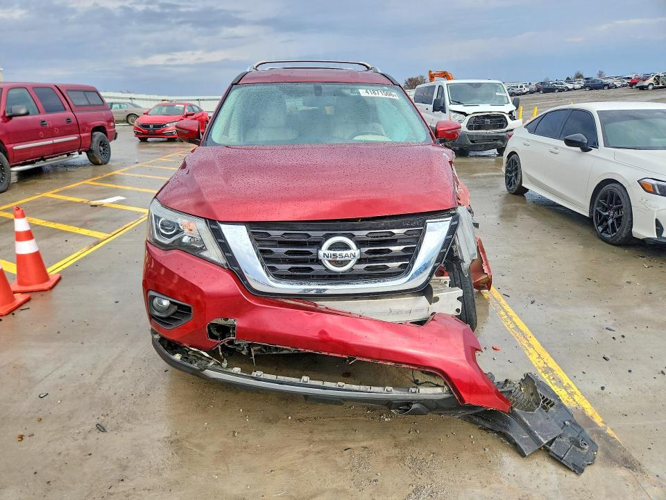 2019 Nissan Pathfinder sl