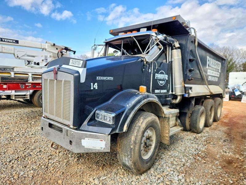 2006 Kenworth Construction T800