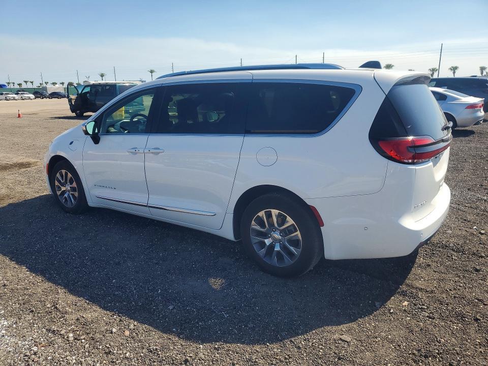 2025 Chrysler Pacifica Hybrid Pinnacle
