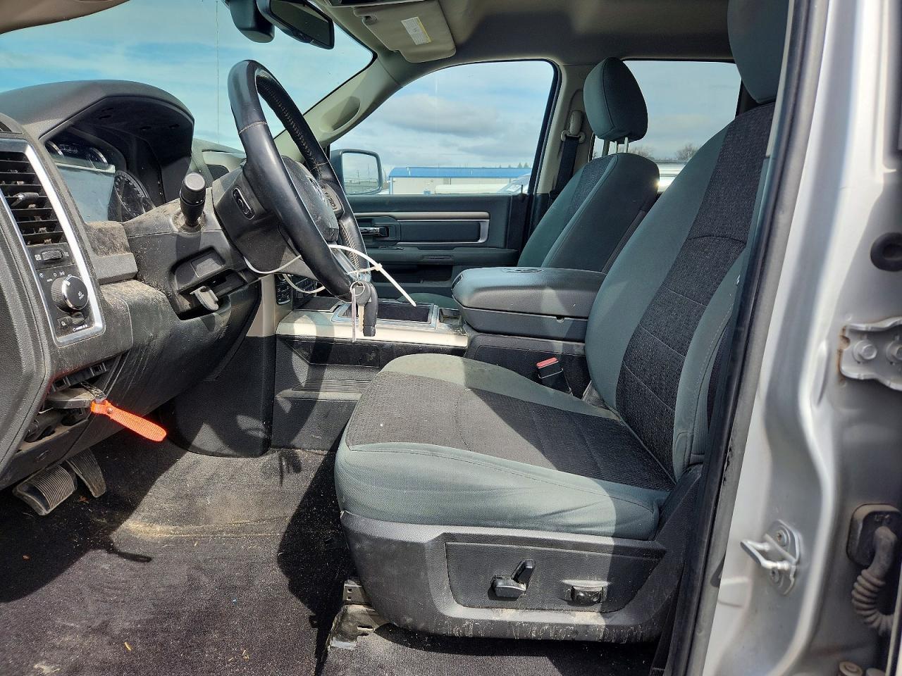 2015 Dodge RAM 1500 SLT