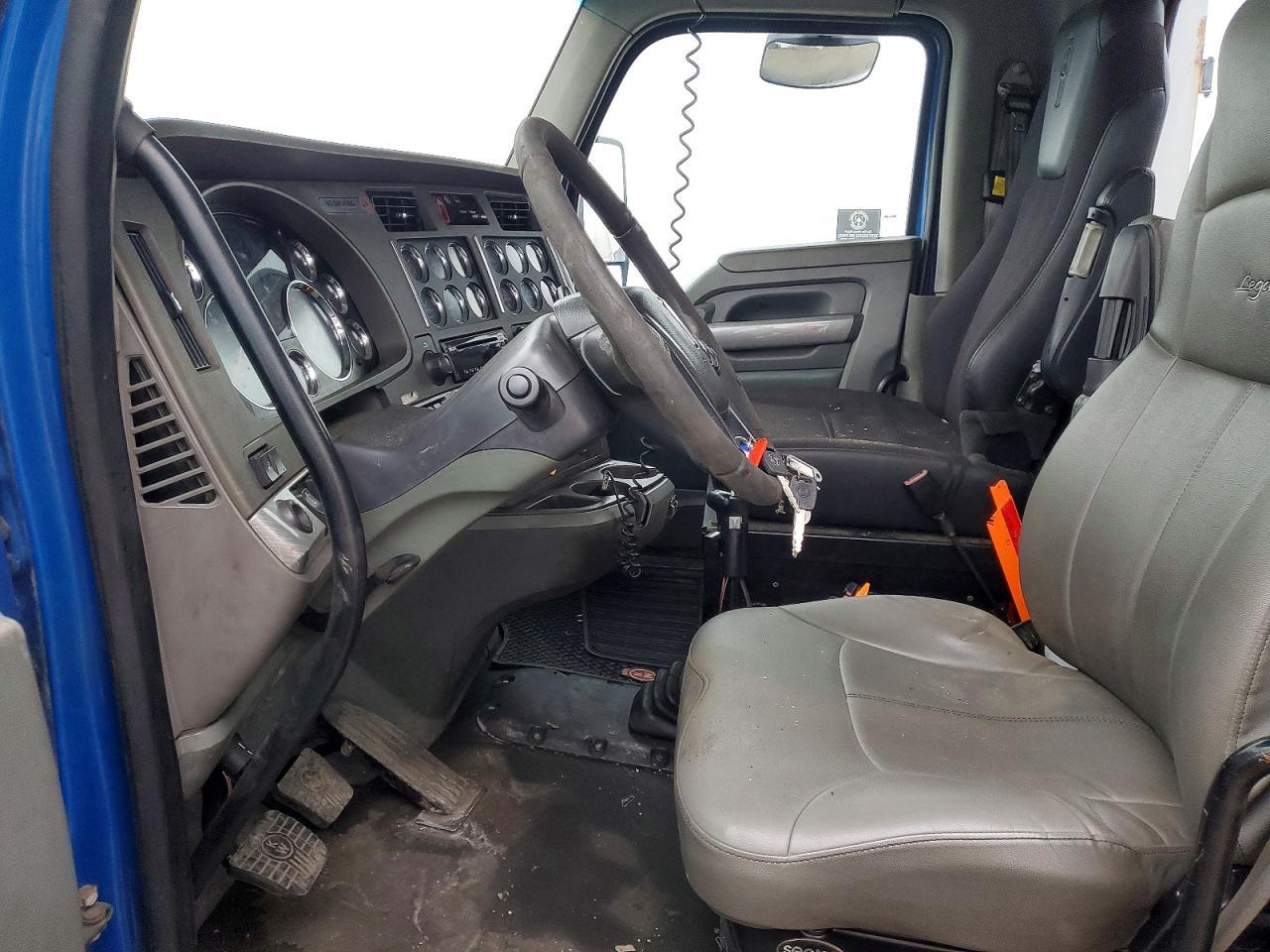 2015 Kenworth Construction T880