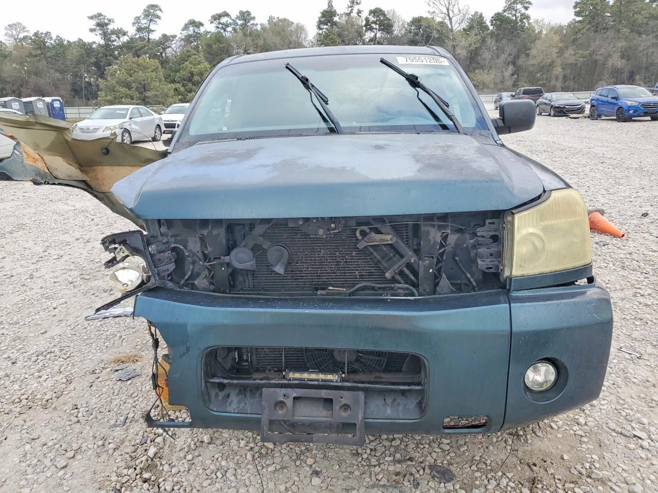 2004 Nissan Titan XE