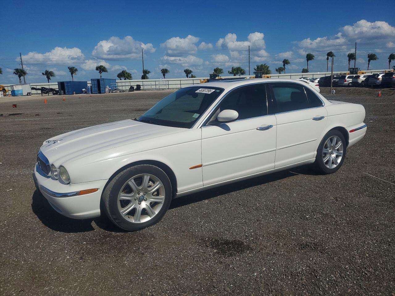 2004 Jaguar XJ8
