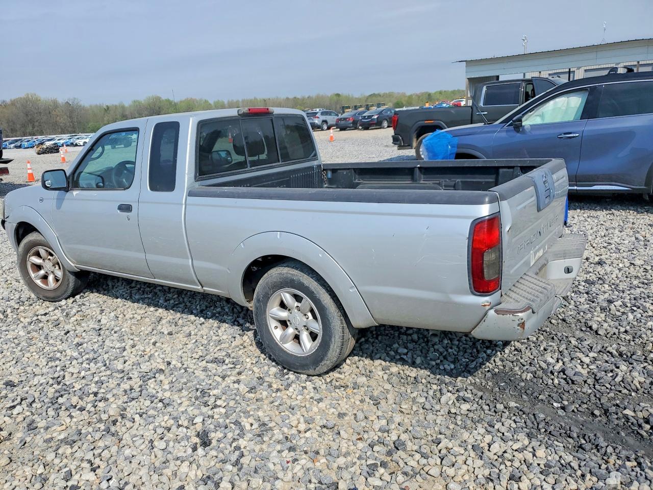 2004 Nissan Frontier Standard