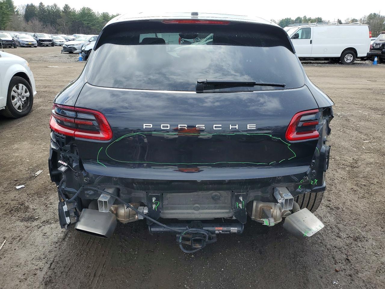 2017 Porsche Macan