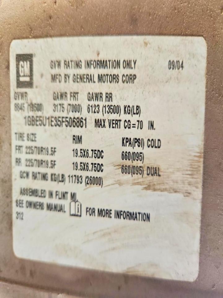 2005 Chevrolet C5500 Recreational Vehicle