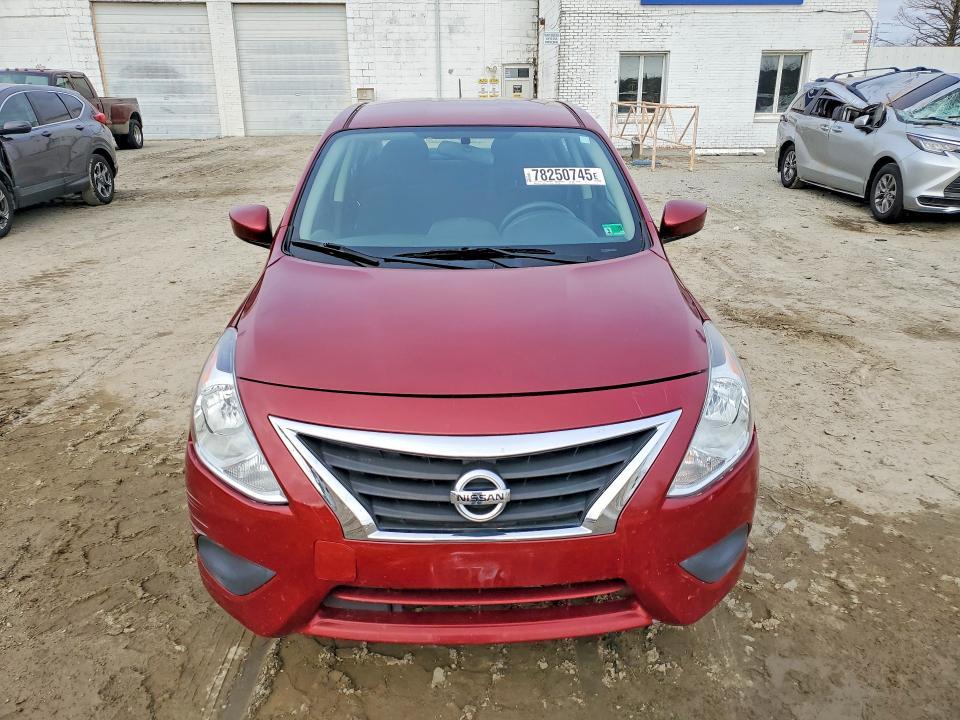 2018 Nissan Versa s