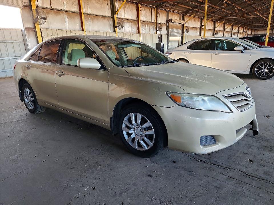 2010 Toyota Camry le