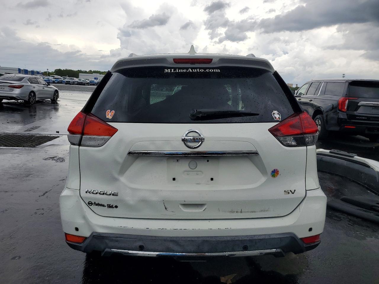 2017 Niss Rogue s