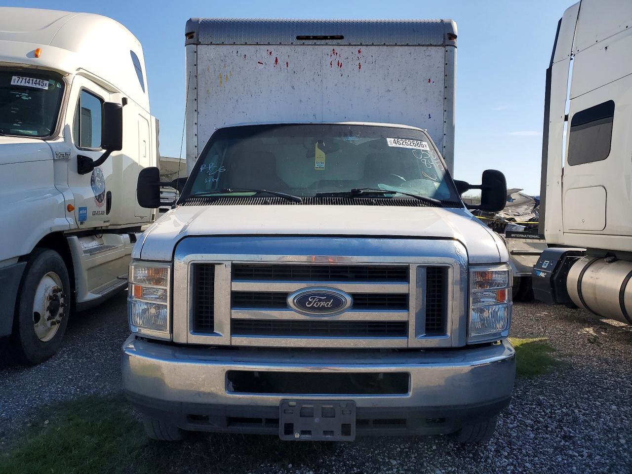 2019 Ford E350 BOX Truck