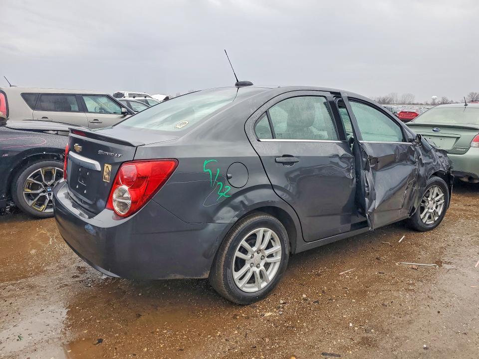 2016 Chevrolet Sonic lt