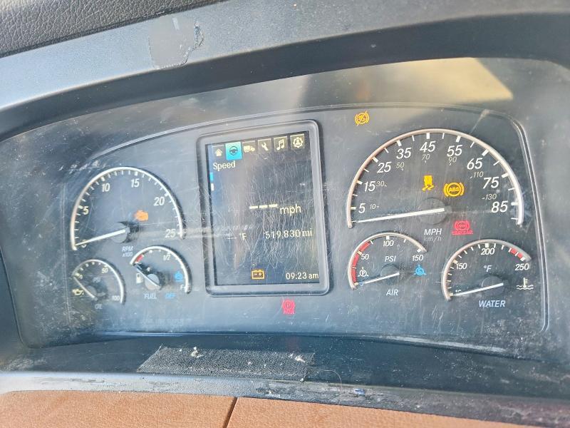 2022 Freightliner Cascadia 126 Semi Truck