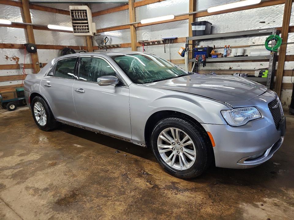 2016 Chrysler 300c